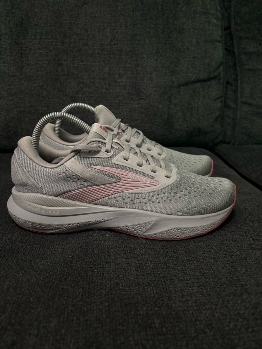 Brooks Adrenaline GTS 24 Women Size 9 B Alloy Zephyr Running Sneaker 1204261B019